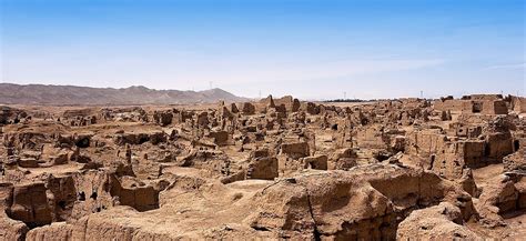  As Ruínas de Jiaohe: Uma Cidade Fantasma Que Resiste ao Tempo e à Curiosidade Humana!