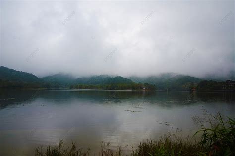 Parque Xiaotianchi! Um Oásis de Beleza e Tranquilidade na Floresta!